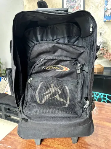 Mala de Rodinha FICO com alça de mochila!!! Super Resistente
