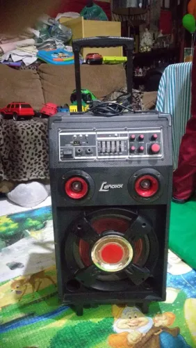 Caixaa Amplificadora de Som Portátil Lenoxx