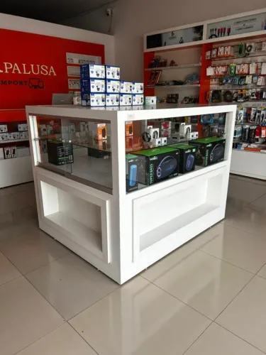 Balcão Expositor/ vitrine 2 andares de Vidro c/ Chave e 4 Nichos - MDF