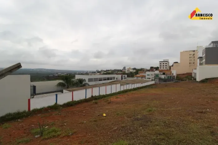 Lote para aluguel, São José - Divinópolis/MG
