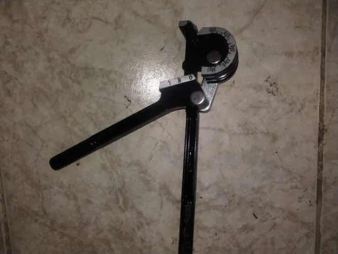 Dobrador de Tubos Manual - Ferramenta Essencial