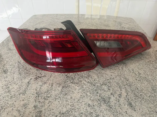 Lanterna traseira Audi A3 Sportback 2014