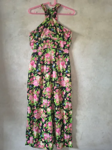 Vestido floral marca loja Mariza