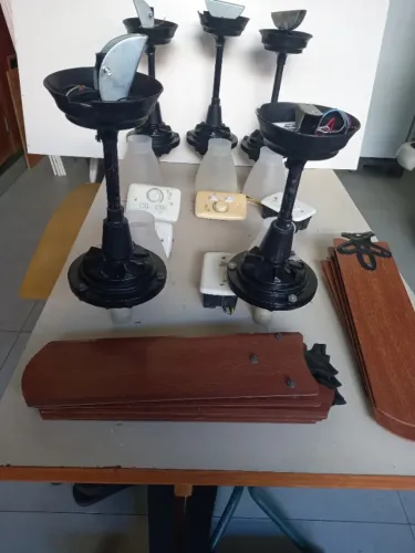Lote de 3 ventiladores de teto