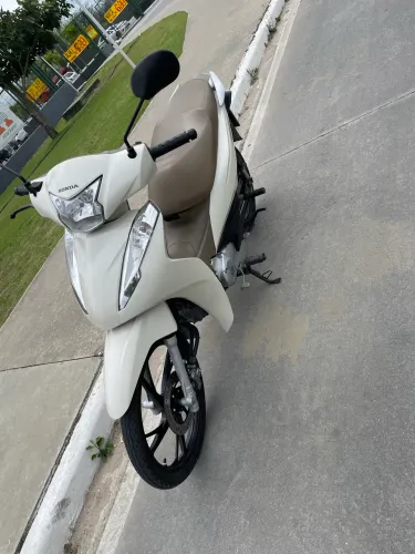 Honda biz 125 versão completa nova