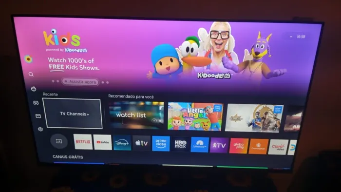 Vendo uma smart Tv, Toshiba, 43 polegadas, usada em ótimo estado 