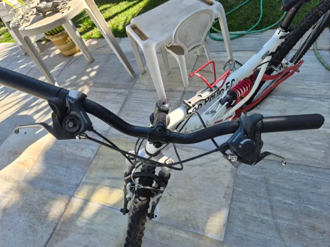 ?Bicicleta Caloi São Paulo F.C. - Leônidas Limited Series (Aro 26)