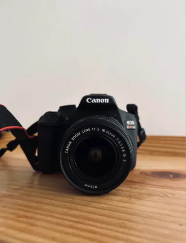 Camera fotográfica Cânon T7 Rebel