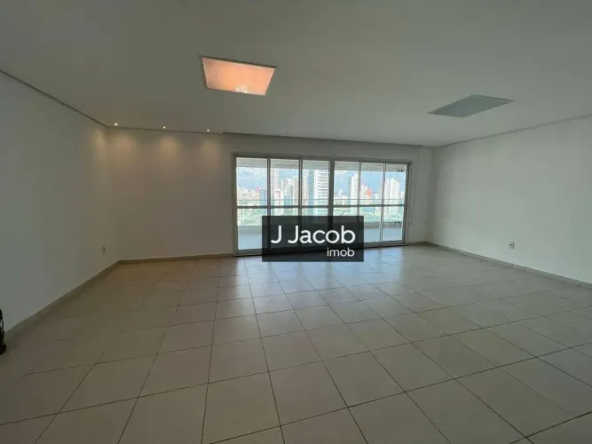 Apartamento com 4 quartos, 183 m² no Ed. Vitrine Umarizal - bairro Umarizal