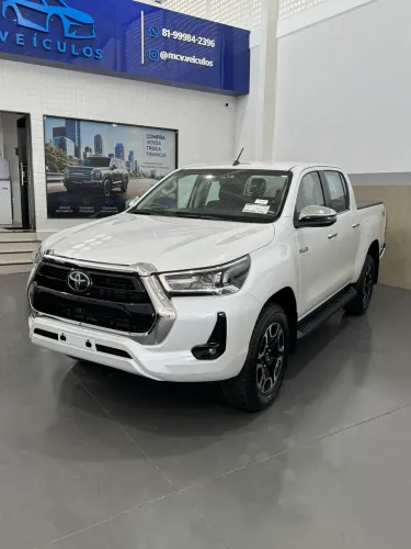 Toyota Hilux CD SRX 4X4 2.8 TDI 16V Diesel Aut. 2026