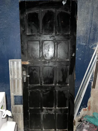 Porta Madeira Usada Sem Chave