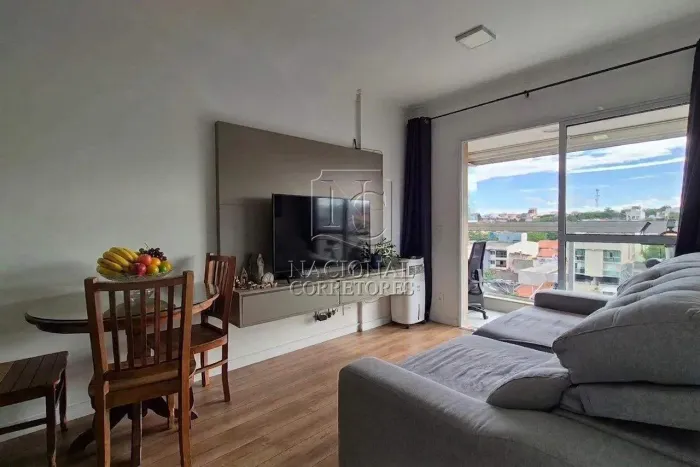 Apartamento à Venda no Edifício Ravenna | 2 dormitórios | Sacada | 2 vagas | Bairro Santa