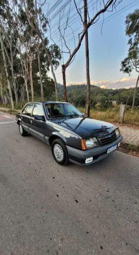 Chevrolet Monza Classic SE 2.0 /mpfi E EFI 2P E 4P 1989