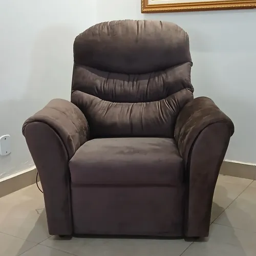Poltrona massageadora reclinável 