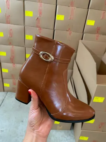 Bota feminina 