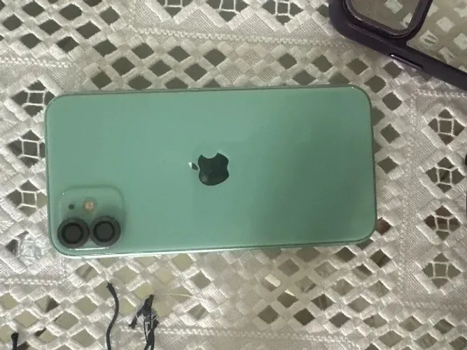 iPhone 11