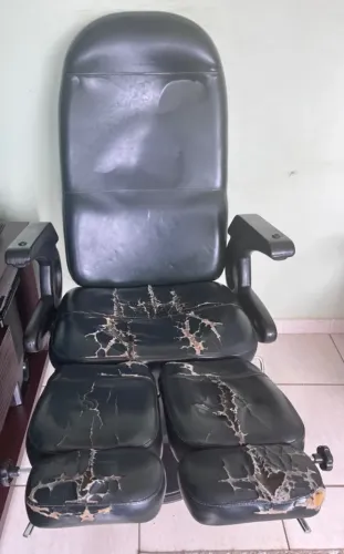 Cadeira inclinável podologia