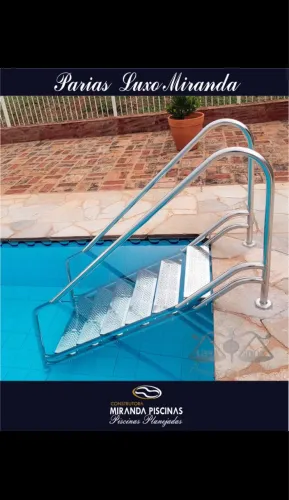 Escada Especial para Piscina - Ideal para Idosos ou banhistas desejam - Acessibilidade