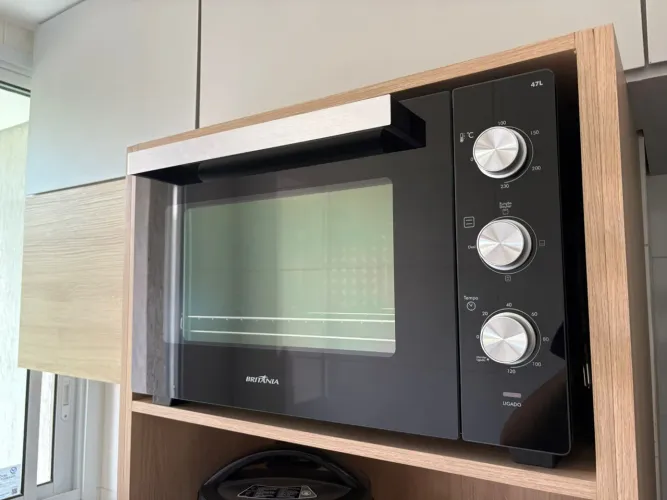 Vendo Forno Elétrico 47L - 127V - Marca Britânia <br>Usado apenas 3 vezes