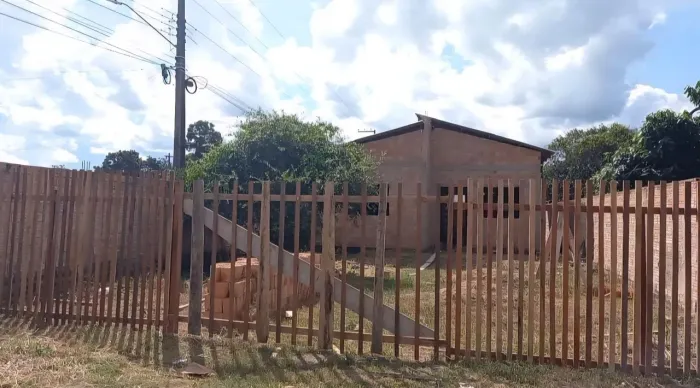 Casa em construção a Venda