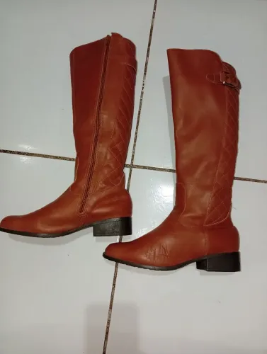 Bota cano alto