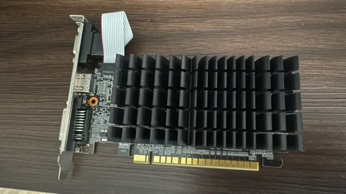 Placa de vídeo Geforce G210