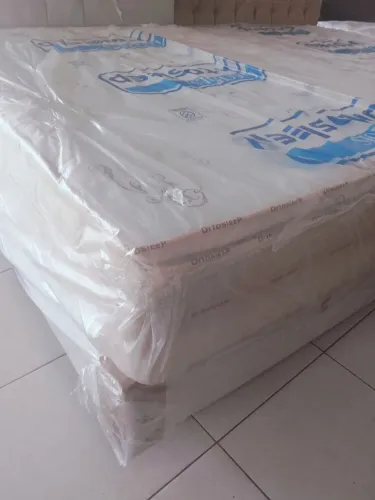 Cama casal com colchão molas esnsacadas 35 cm de altura