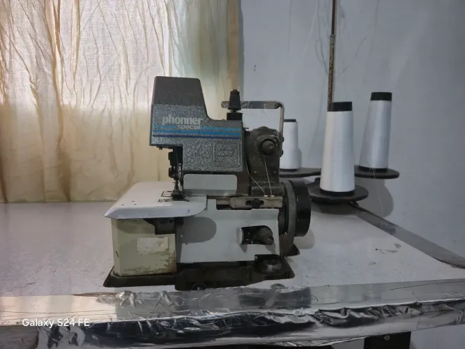 Máquina de custura 