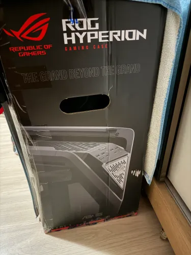 Gabinete Gamer ASUS ROG Hyperion GR701, E-ATX, Full Tower, 4x Cooler Fan, Preto