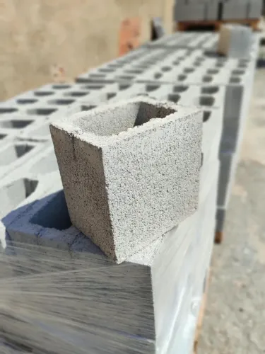 MEIO BLOCO 14X19X19 E BLOCO ESTRUTURAL