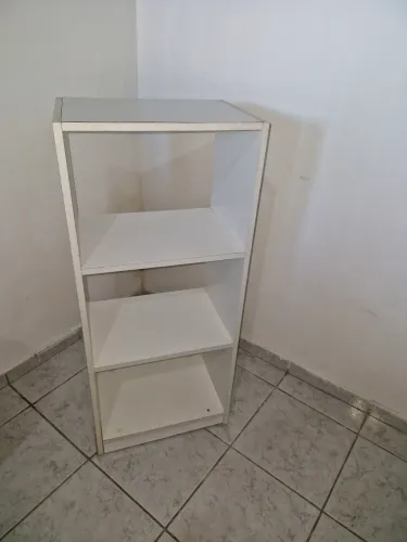 Estante de Livros