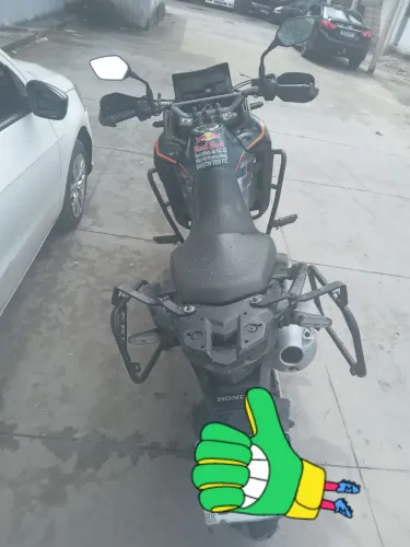 Vendo moto XRE novinha 