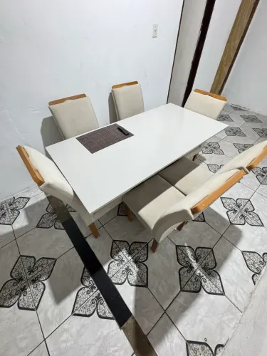 Mesa 6 cadeiras