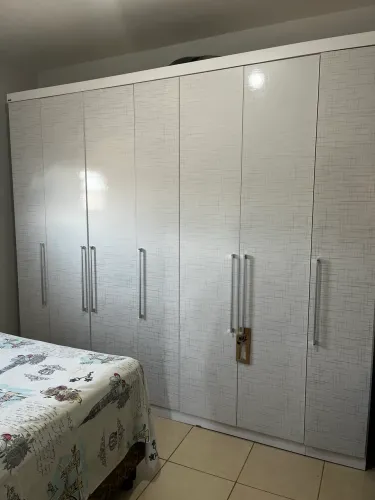 Guarda roupa 7 portas