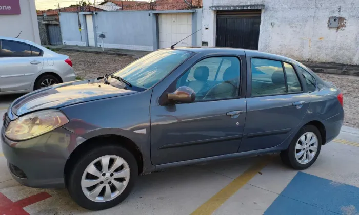 Renault Symbol Privilège Hi-flex 1.6 16V 4P 2013