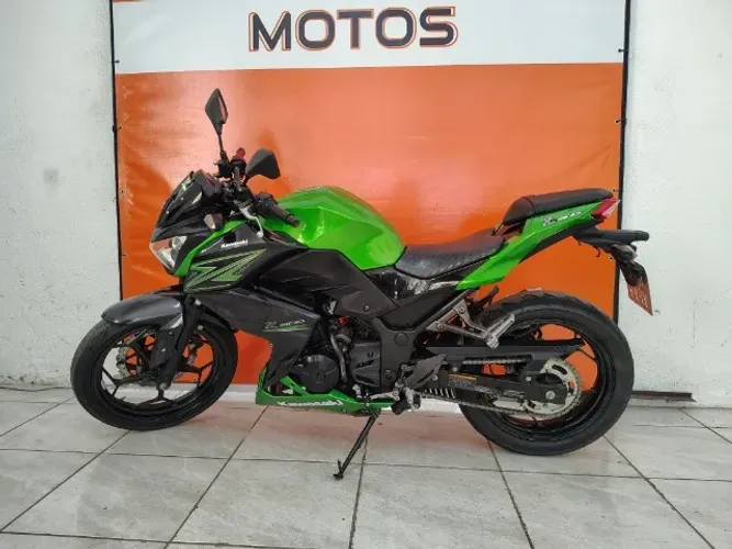 Kawasaki Z300 2016 verde
