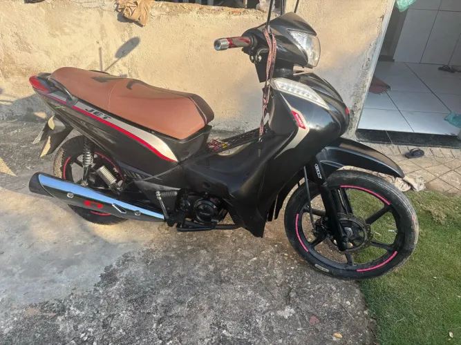VENDO MOTO SHINERAY JET