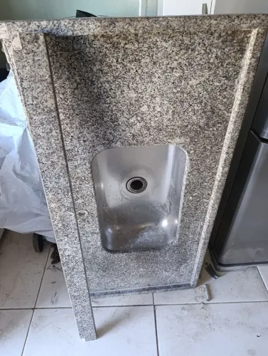 Vendo uma piá de mármore 1.20×60