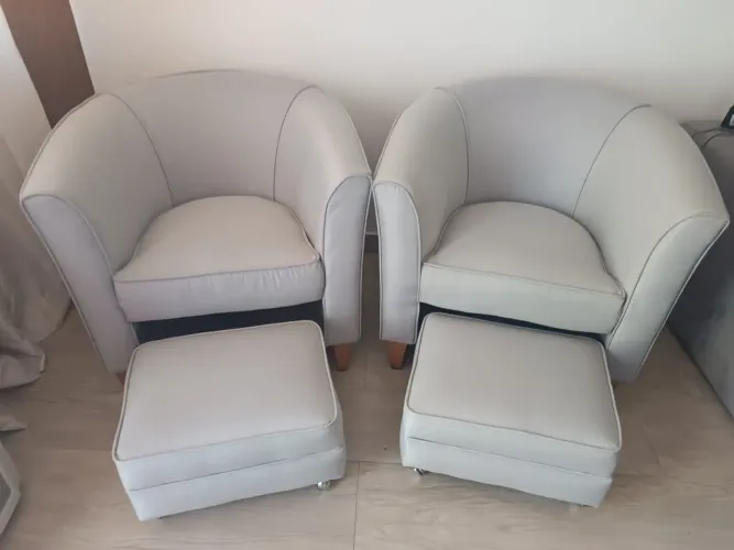 Poltronas novas reformadas de linho