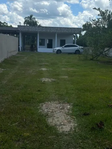 ALUGA-SE CASA/CHÁCARA PARA FINS RESIDENCIAIS