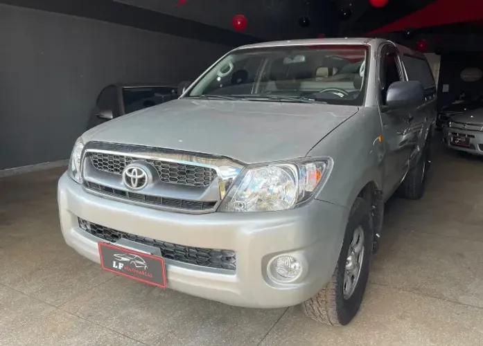 Toyota Hilux CS D4-d 4X2 2.5 16V 102cv TB Dies. 2011