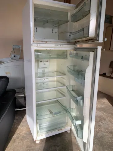Geladeira Brastemp frost free 324 litros 