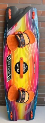 Prancha Kitesurf Nobile 2HD - (Com Pads Originais)