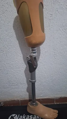 Perna Mecânica (Prótese)