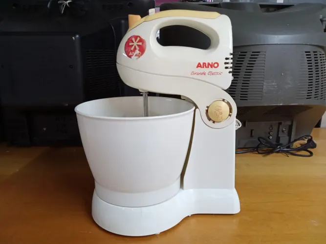 Batedeira Arno Ciranda Classic 200W