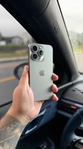 IPhone 15 pro 256gb - Natural