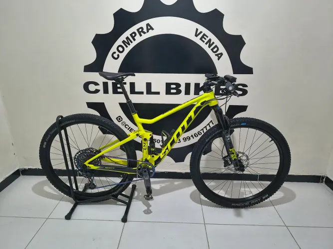 Vendo SCOTT spark full alumínio aro 29 tamanho 17 documentada top demais fazemos entrega !