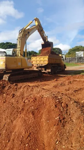 Aterro caminhão truck 14m Aparti de 300 reais