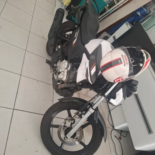 Alugo moto factor 150