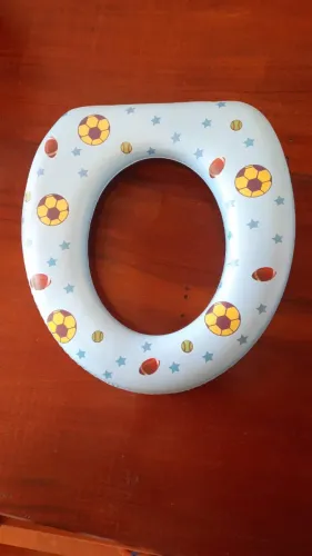 Redutor De Assento Infantil Acolchoado Estampa Esportiva Conforto E Segurança